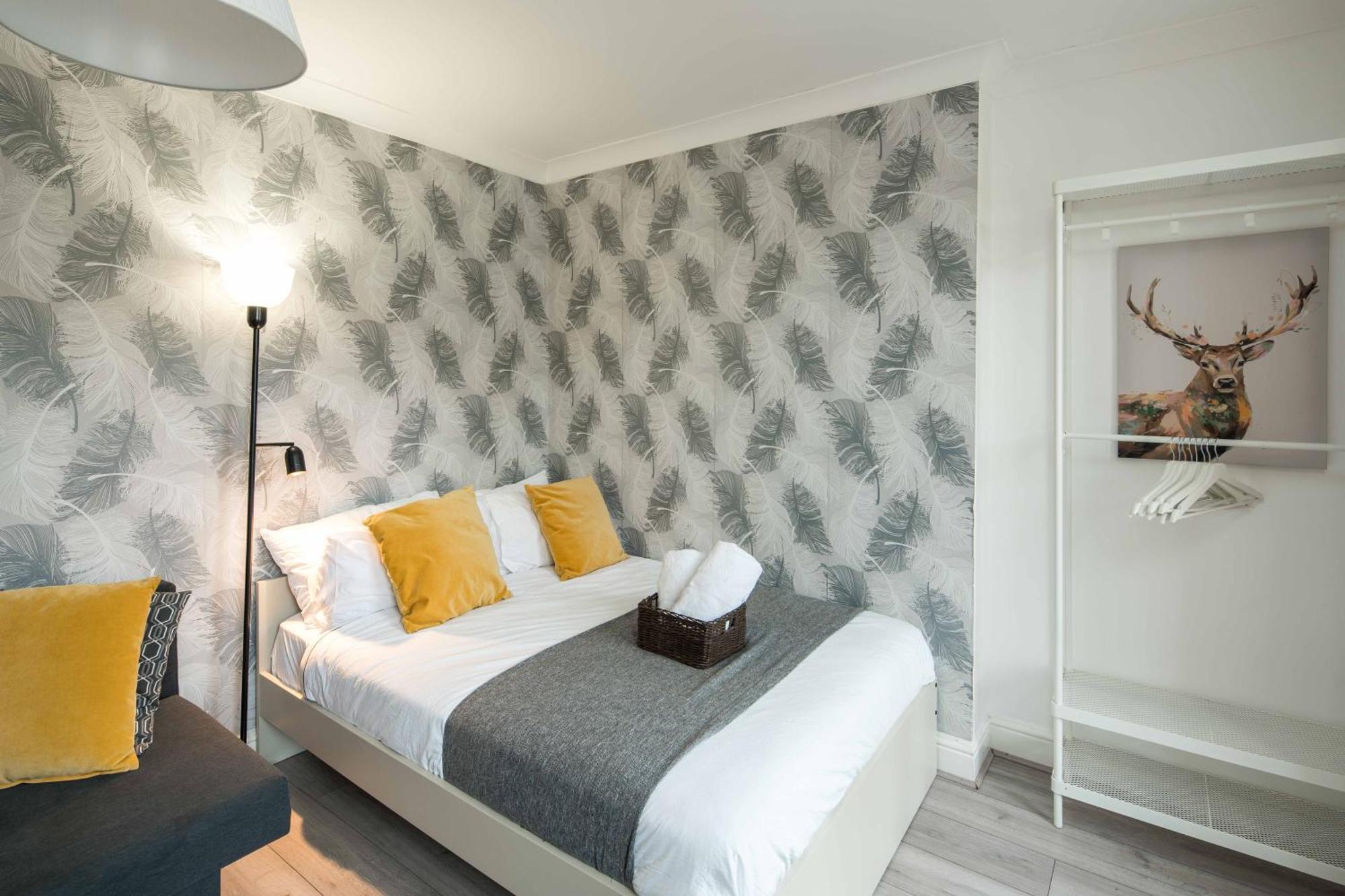 Private Double Room Shared Bathroom Near City Centre ロンドン エクステリア 写真