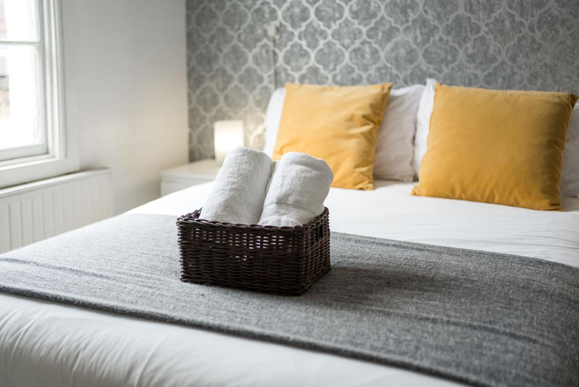 Private Double Room Shared Bathroom Near City Centre ロンドン エクステリア 写真