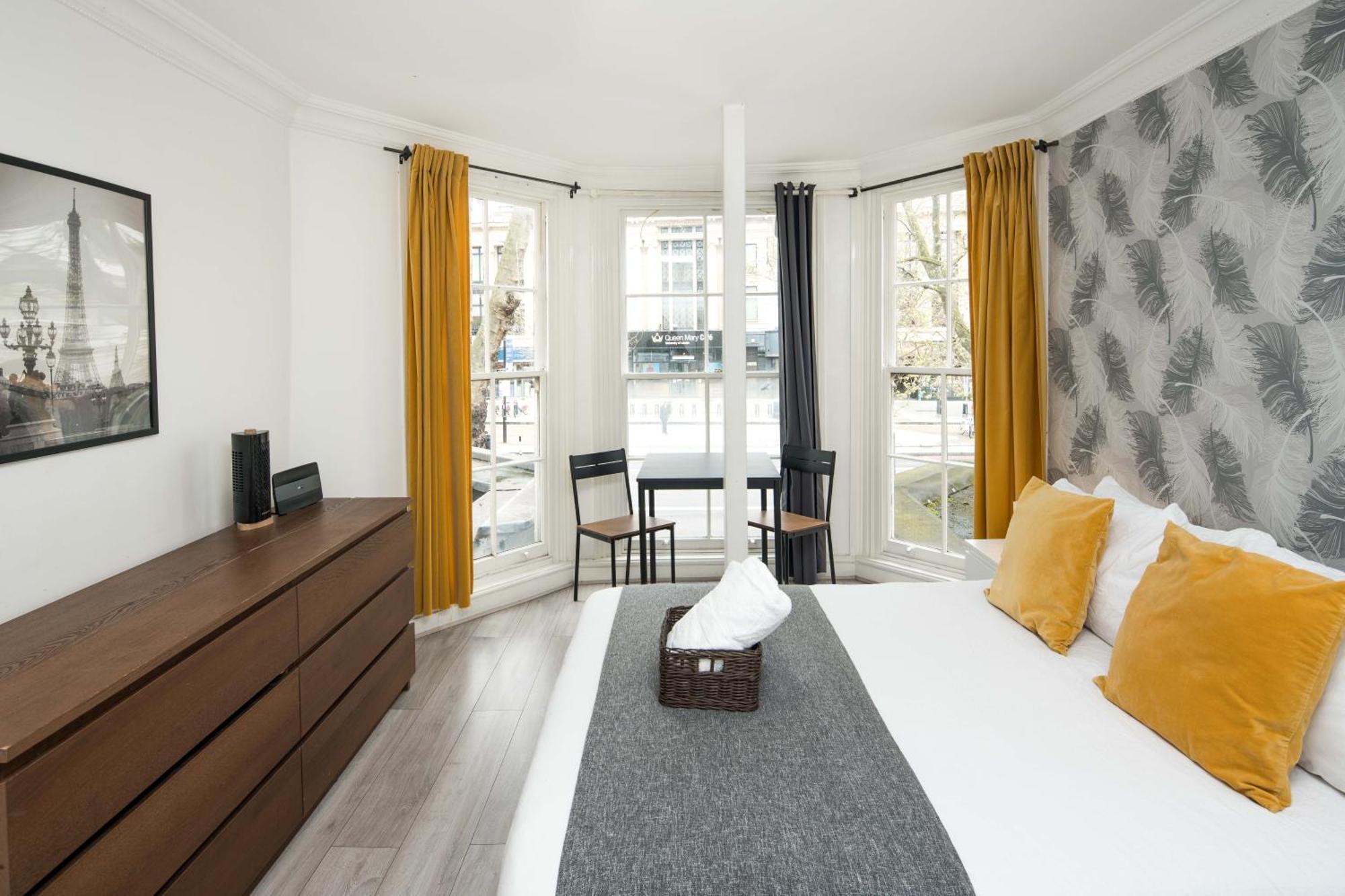 Private Double Room Shared Bathroom Near City Centre ロンドン エクステリア 写真